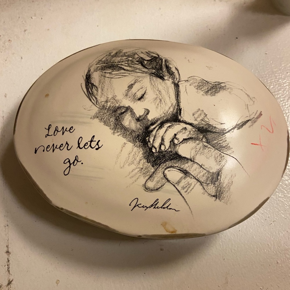 Hallmark Love never let’s go covered trinket dish